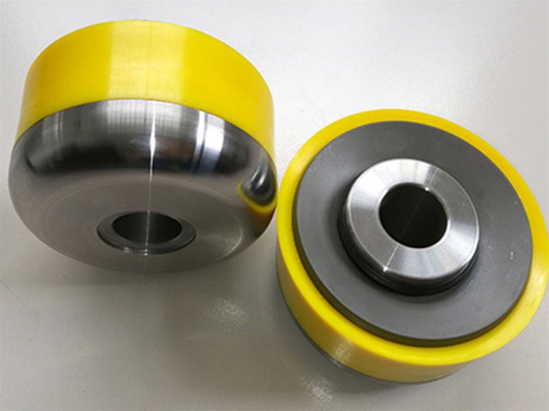 What are the main components of the Piston Assembly 