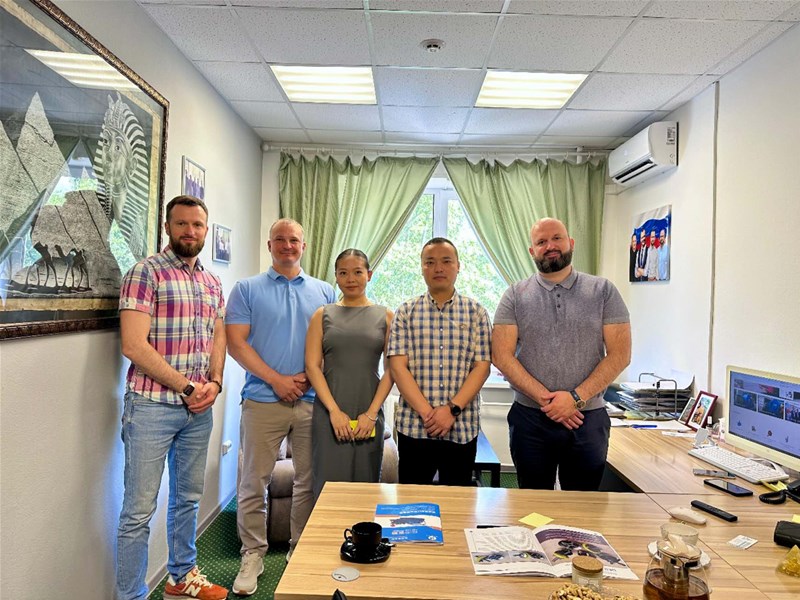 Big news from the meeting room: We’ve locked in a strategic partnership with ALFORS! 🤝